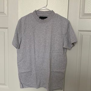 Abercrombie & fitch mock tee light heather grey size medium. A&F